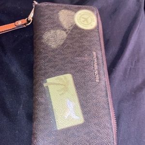 100 authentic MK wallet